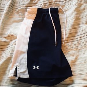 UNDER ARMOUR SHORTS